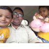 Parent Sushil Sinha with his daughters Akriti and Sukriti Sinha